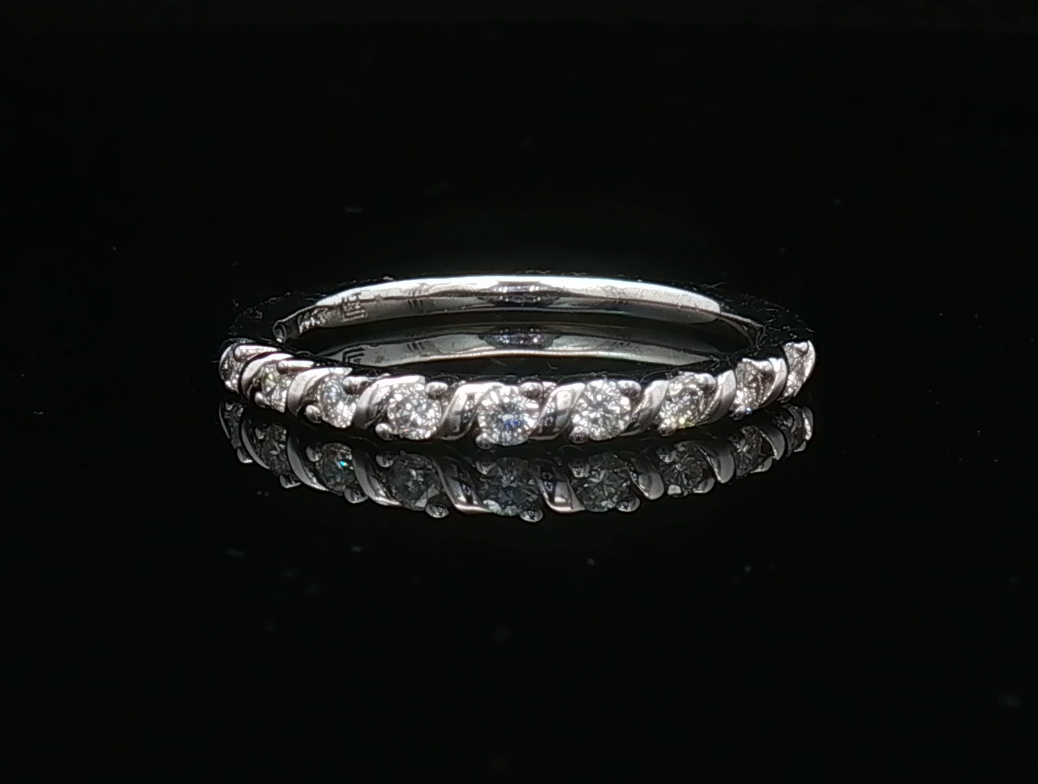Ladies Wedding Band