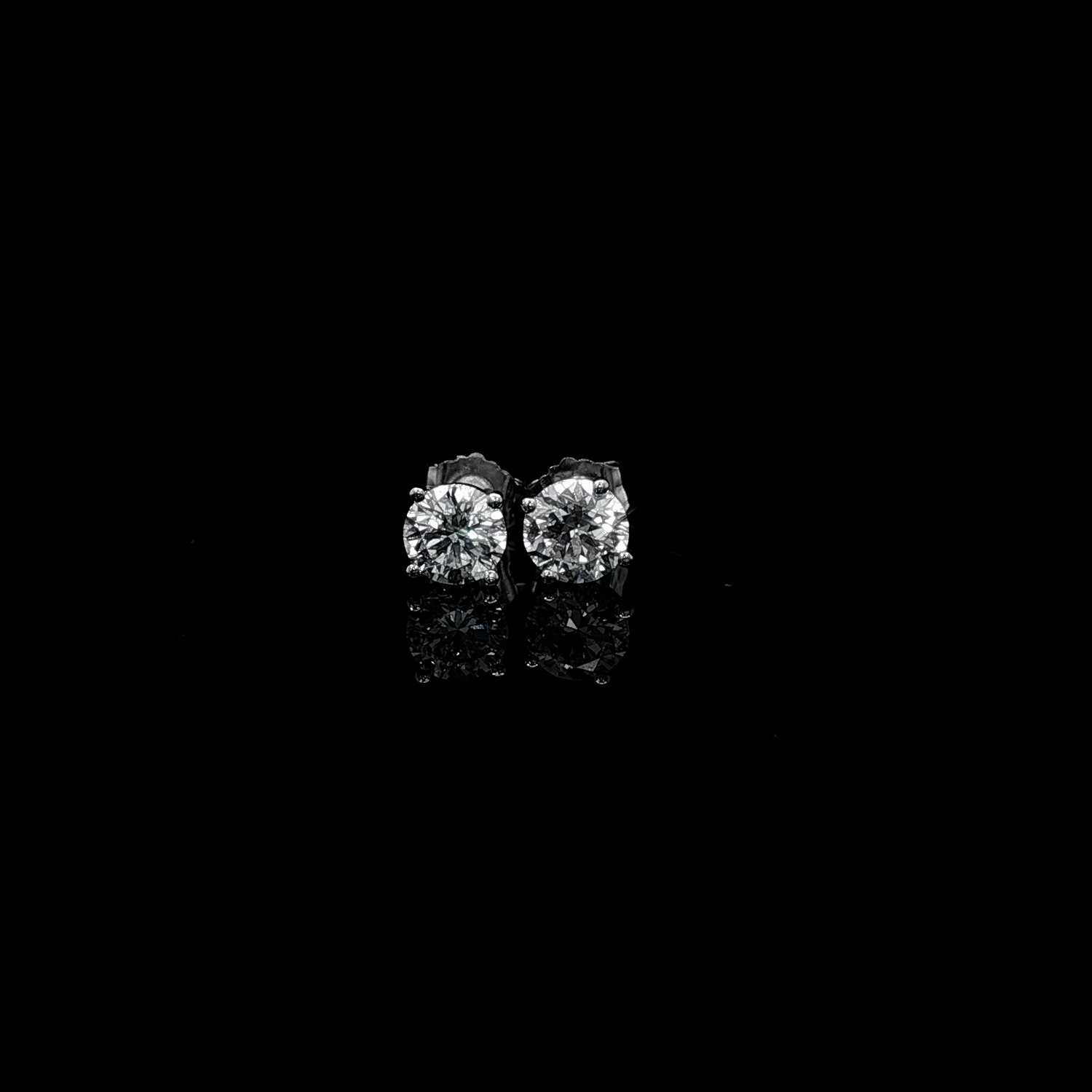 Diamond Stud Earring