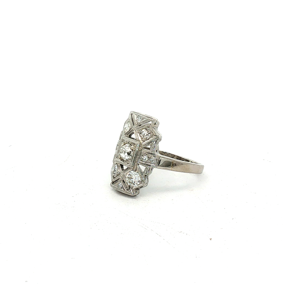 18K White Gold Old Mine Cut Diamond Dinner Estate Ring