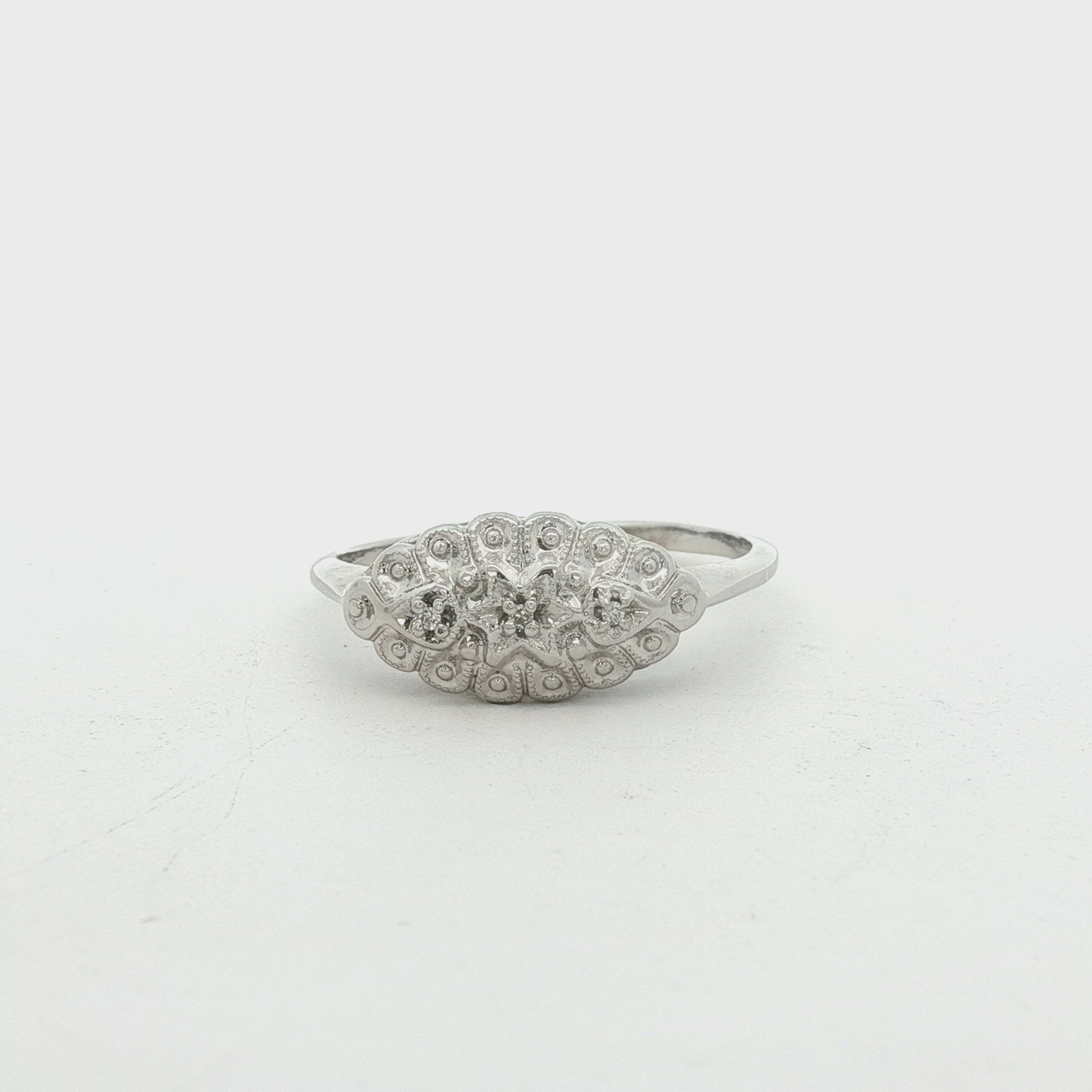 14K White Gold 0.03ctw Diamond Filigree Ring